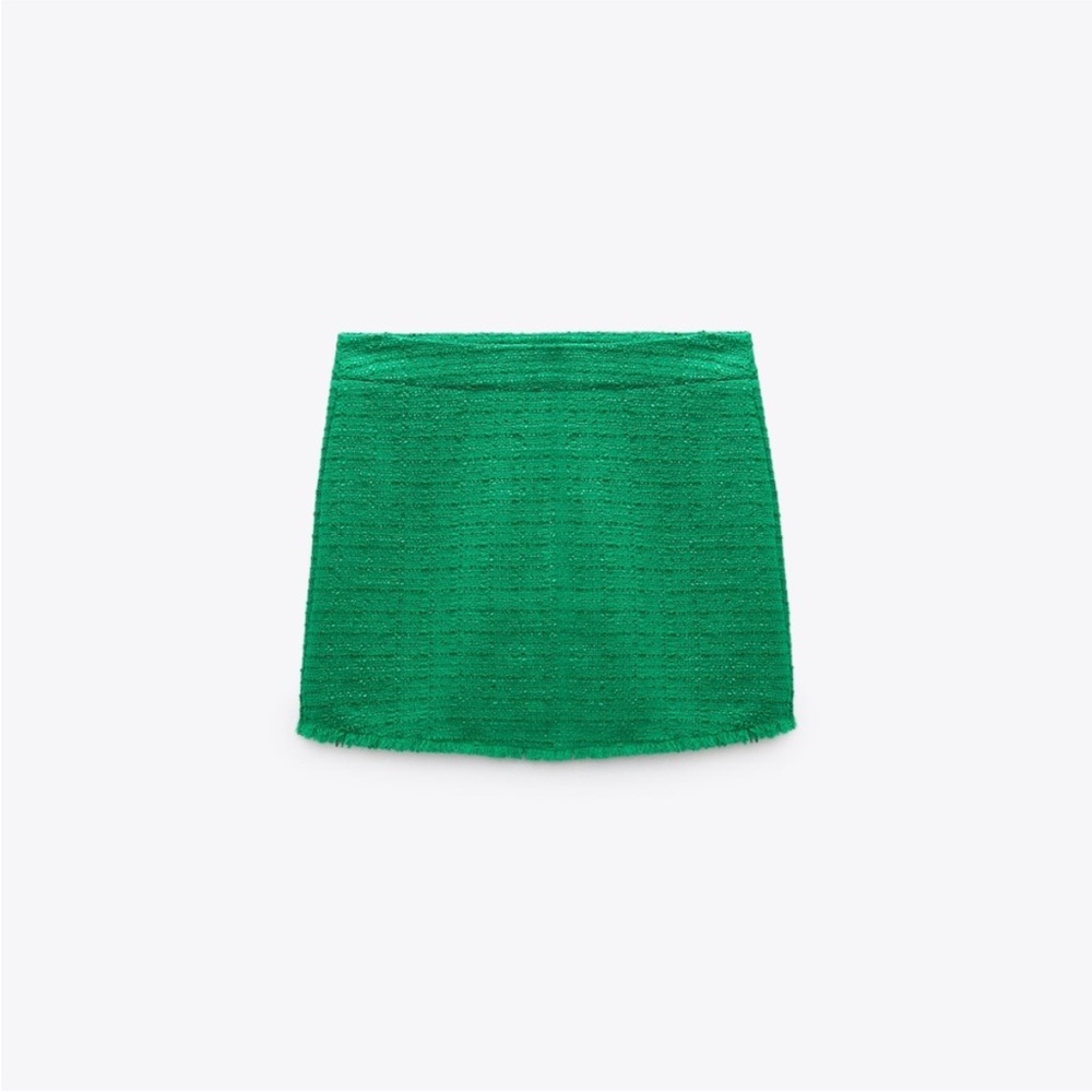 ZARA - High Waisted Textured Green Skort (side zip closure)